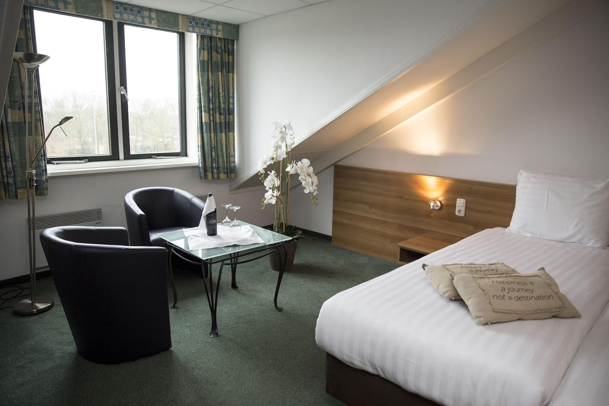 Fletcher Hotel Restaurant Heidehof Heerenveen Eksteriør billede